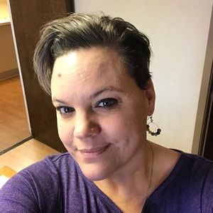 Meet your Posher, Regina